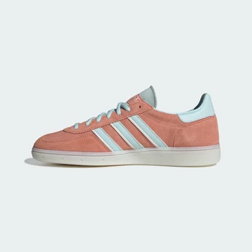 Die Innenseite des adidas Handball Spezial Wonder Clay Almost Blue