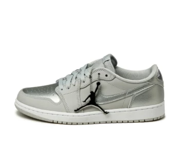 Jordan 1 Low Metallic Silver Außenseite