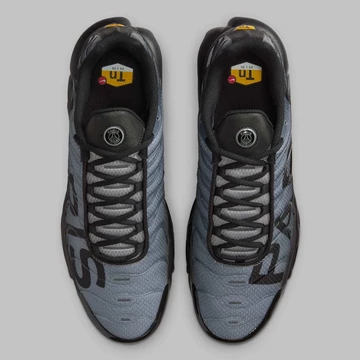 PSG x Nike Air Max Plus Black von oben