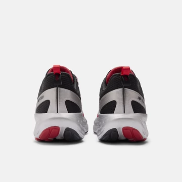 New Balance x Ganni Fresh Foam Trainer Racing Red Paar Fersen