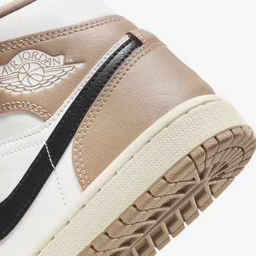 Jordan 1 Mid Sail Desert ferse