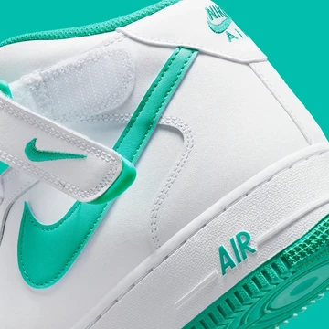 Air Force 1 Mid Clear Jade ferse