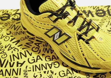 GANNI New Balance 1906R Blaze Yellow Detail