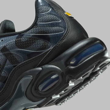 PSG x Nike Air Max Plus Black Detailbild