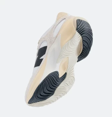 New Balance Warped Runner Sea Salt Motion Sohle