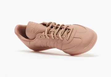 Humanrace adidas Samba Clay Strata schräg