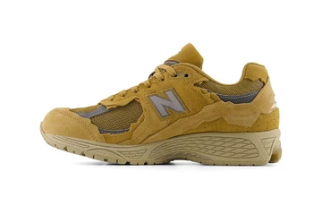 New Balance 2002R Gore-Tex Protection Pack