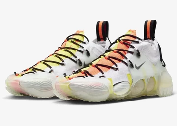 Nike ISPA Link Axis schräg