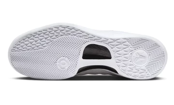 Nike Kobe 8 Protro Halo Triple White Sohle