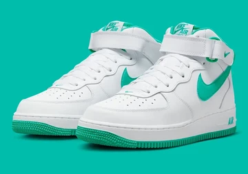Air Force 1 Mid Clear Jade schräg