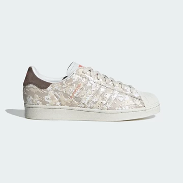adidas Superstar Beige Camo Seite außen