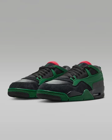 Jordan 4 RM Black Gorge Green schräg
