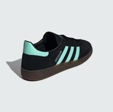 adidas Handball Spezial Clear Mint leicht schräg von hinten