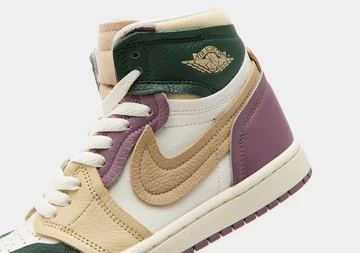 Jordan 1 MM High Galactic Jade Detail