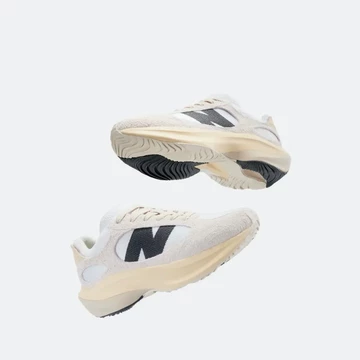 New Balance Warped Runner Sea Salt Motion Paar