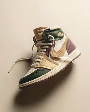 Jordan 1 MM High Galactic Jade Motion
