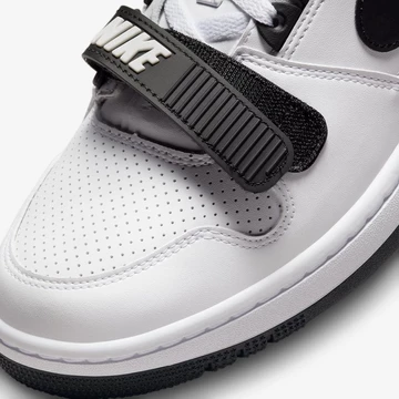 Billie Eilish Air Alpha Force 88 Black White schnalle auf der Toe Box