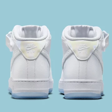 Air Force 1 Mid White Ice von hinten