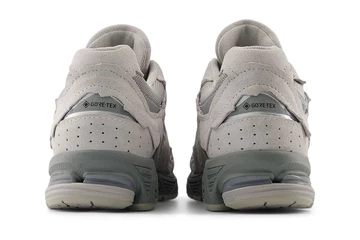 New Balance 2002R Gore-Tex Protection Pack