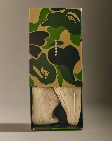 Highsnobiety x A Bathing Ape - Bape Sta - Karton
