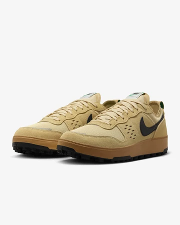 Nike C1TY Brownstone Paar schräg seitlich