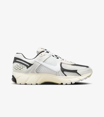 Nike Zoom Vomero 5 Light Bone Black Innenseite