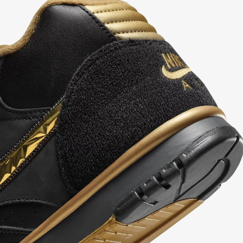 Black and gold nike trainers online