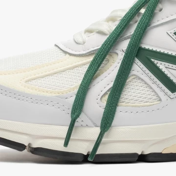 New Balance 990v4 White Green Detail vorderer Teil
