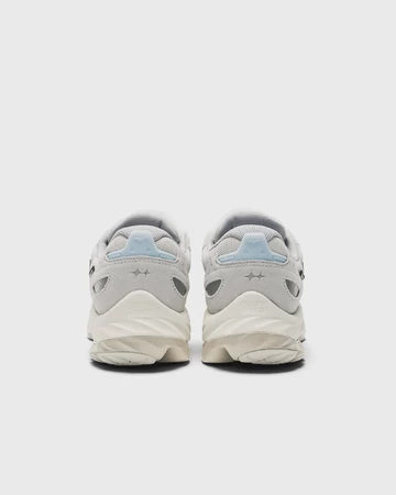 BSTN x Mizuno Wave Rider GTX Paar Ferse 2