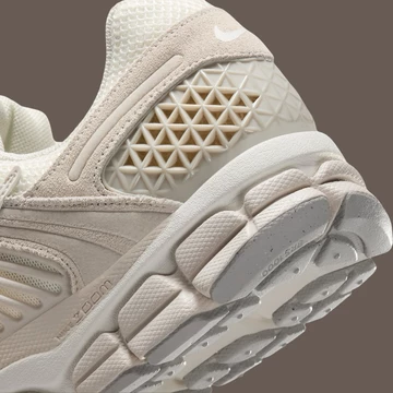 Nike Zoom Vomero 5 Light Orewood Brown Beige Detailbild