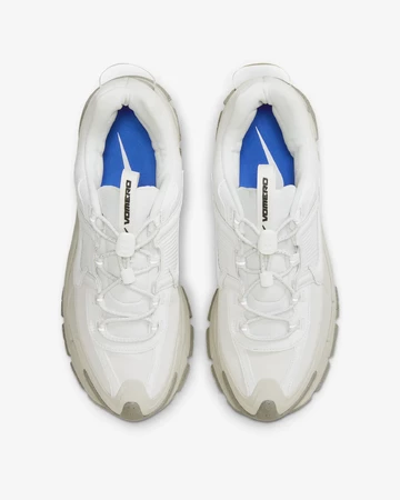 Nike Zoom Vomero 5 Roam Winterized beige Außenseite von oben