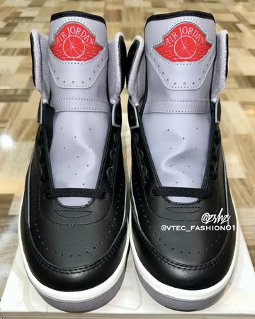 Jordan 2 Black Cement Zunge Motion