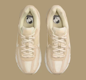 Nike Zoom Vomero 5 Beach Sail von oben