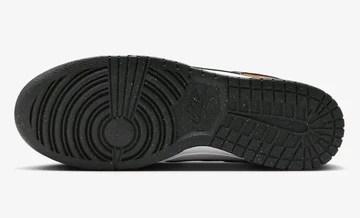 Dunk Low Starry Swoosh Orange Sohle