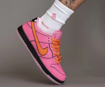 The Powerpuff Girls Nike SB Dunk Low Blossom