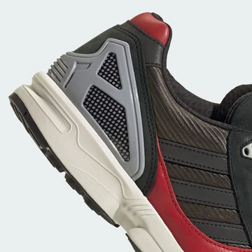 AMG x adidas ZX 8500 Core Black Ferse Details