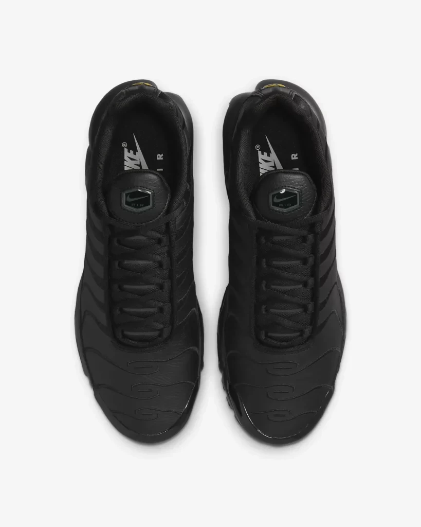 Air Max Plus Black Leather Dead Stock