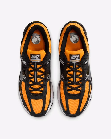 Nike Zoom Vomero 5 Sundial Paar von oben
