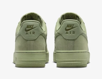 Air Force 1 Low Oil Green von Hinten