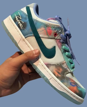 Futura Laboratories SB Dunk Low Bleached Aqua