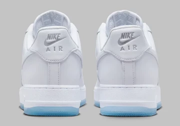 Air Force 1 Low White Icy Blue von Hinten