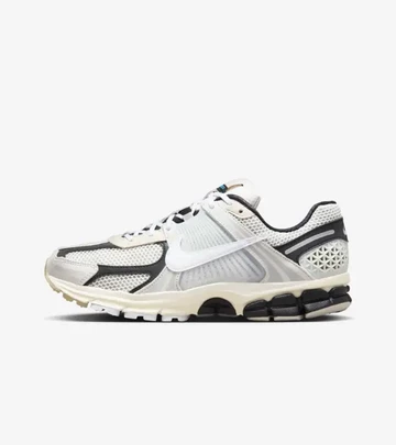 Nike Zoom Vomero 5 Light Bone Black Außenseite
