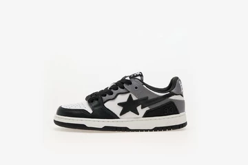 Der Bape Sk8 Sta M1 White Black Grey von außen