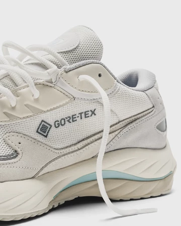 BSTN x Mizuno Wave Rider GTX Ferse Details 2