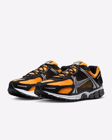 Nike Zoom Vomero 5 Sundial Paar seitlich