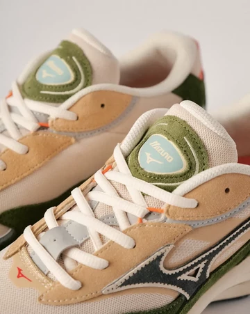 Mizuno Wave Rider Beta Urban Landscape Pack Rifle Green Detail Lookbook