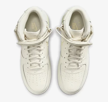 Air Force 1 Mid Evo Remastered Coconut Milk von oben