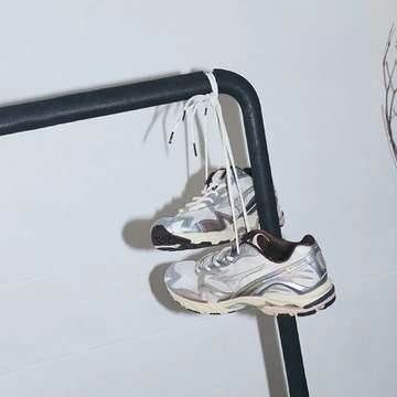 Mizuno Wave Rider 10 Snow White Pack