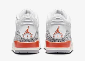 Der Jordan 3 Georgia Peach von hinten
