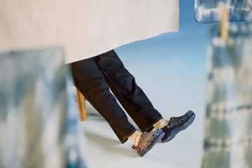 Levi's Crocs All-Terrain Clog Sashiko Dark Wash - on Feet